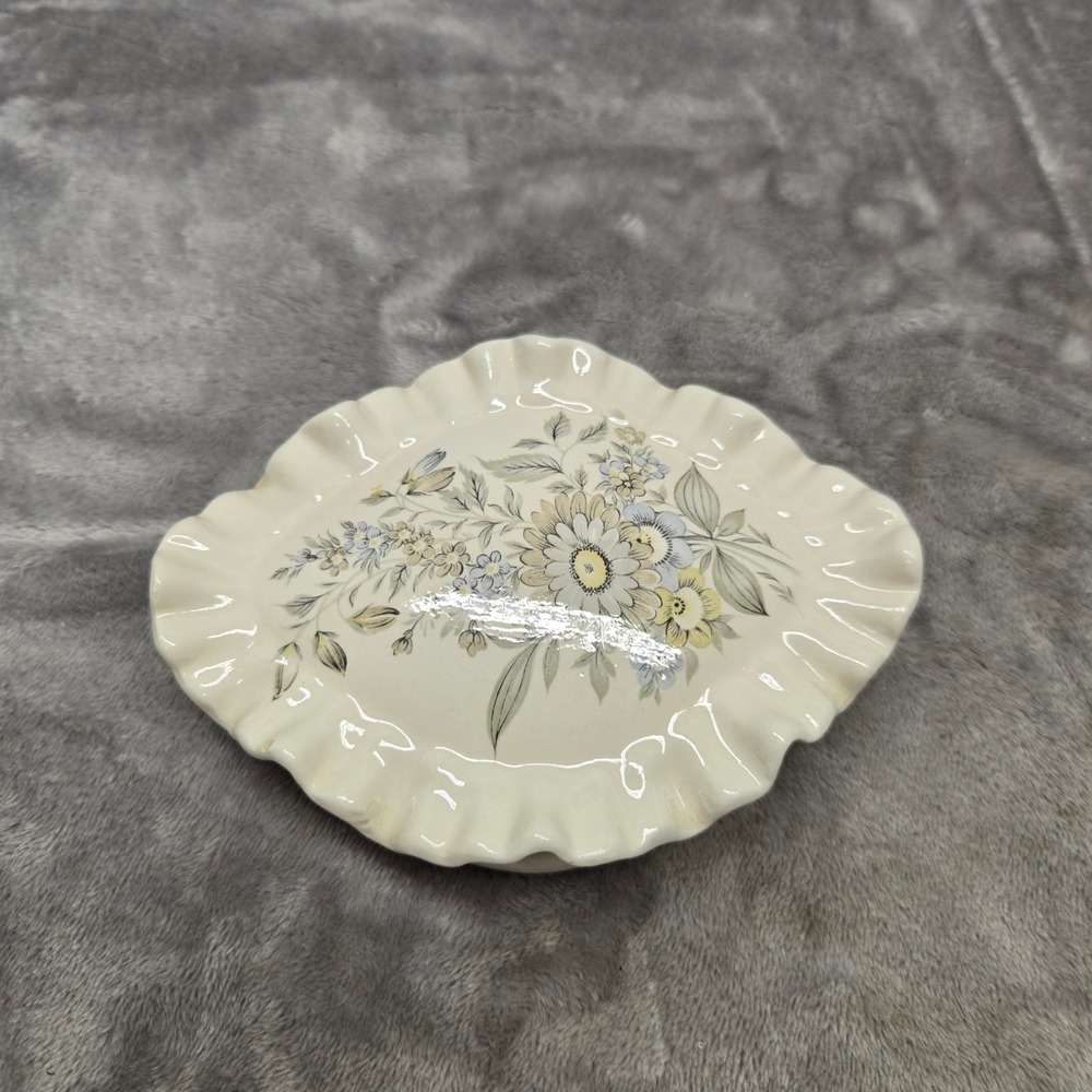 VintageCeramic Floral Trinket Box Ruffled Lid Cottagecore